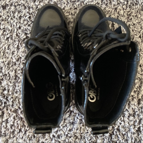 Guess bootie style: Sammi - Picture 6 of 7